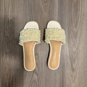 Nylah Slide Sandals - Pearl Size 7.5